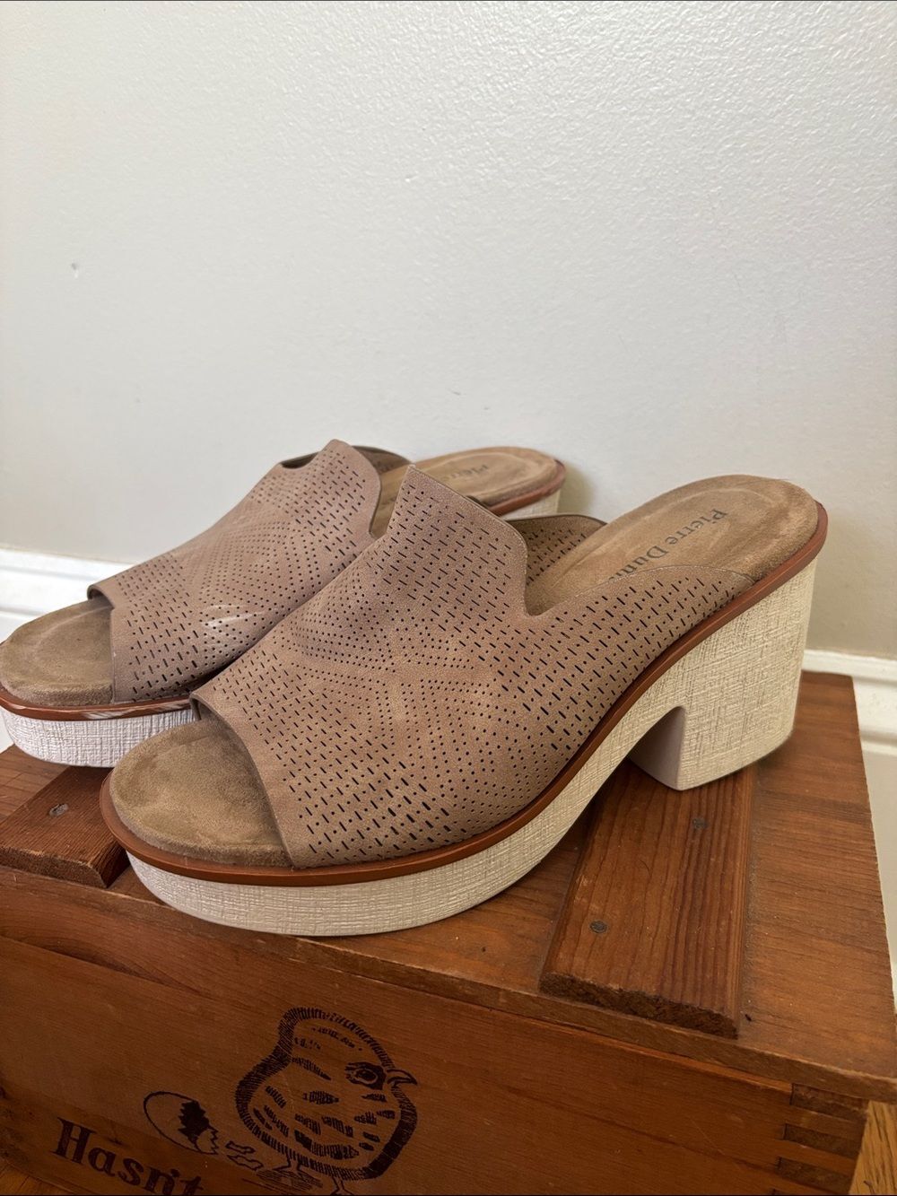 Pierre Dumas Taupe Open-Toe Platform Mules size 8